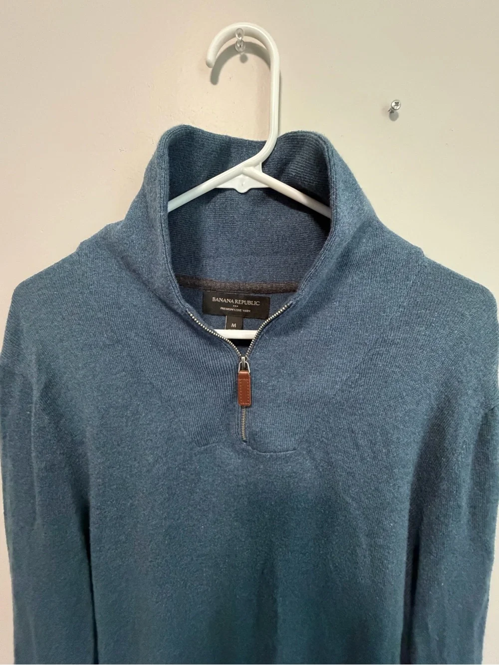 Banana Republic Premium Luxe Yarn Men's M Quarter-Zip Mock Sweater - Slate Blue
